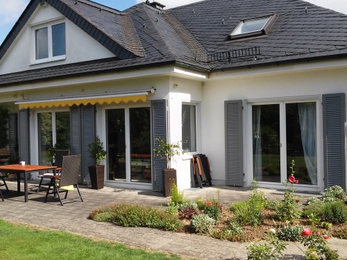 Fensterläden aus Aluminium, Neunkirchen