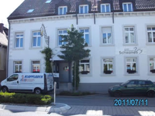 Hotel Restaurant Schwanen vor der Montage von Fensterläden, 77933 Lahr